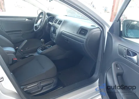 2015 Volkswagen Jetta 2.0L S z USA, uszkodzony, nr VIN 3VW1K7AJ5FM353562